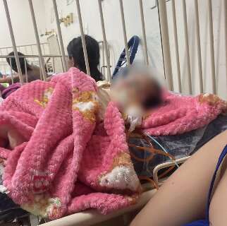 Beb&ecirc; de 21 dias, com bronquiolite e pneumonia, aguarda vaga em hospital