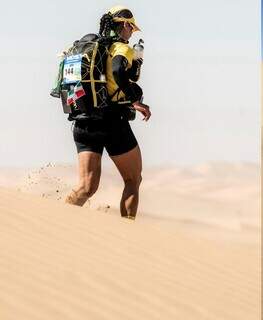 Atleta de MS encarou prova de 120 km em aventura extrema no deserto da &Aacute;frica