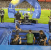 Jogadores entram em campo e iniciam aquecimento para duelo na fronteira