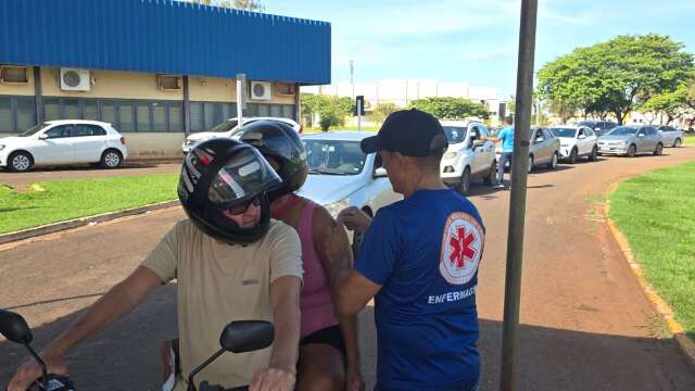 Sa&uacute;de amplia vacina&ccedil;&atilde;o contra chikungunya para mais 4 cidades de MS