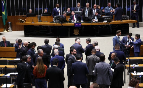 Deputados criam fundo de R$ 5 bilh&otilde;es para explorar minerais estrat&eacute;gicos
