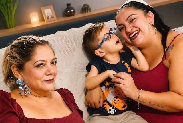 Maternidade atípica viraliza com mãe e filha e inspira acolhimento