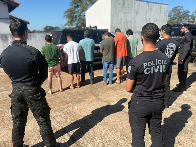 Opera&ccedil;&atilde;o prende 10 por furtos milion&aacute;rios em fazendas e empresas de celulose