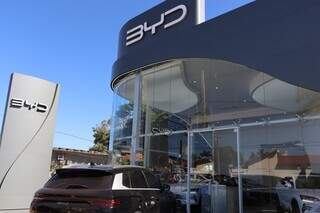 Grupo Raviera compra loja BYD e constr&oacute;i mais 2 para vender el&eacute;tricos na Capital