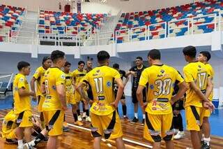 Com t&eacute;cnico novo ap&oacute;s goleada, time de MS tem sequ&ecirc;ncia decisiva em Dourados