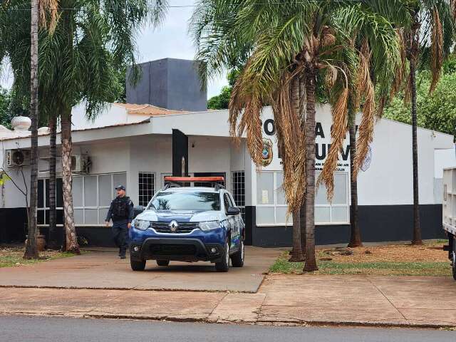 Motorista preso "por engano" ap&oacute;s roubo em shopping pede indeniza&ccedil;&atilde;o ao Estado
