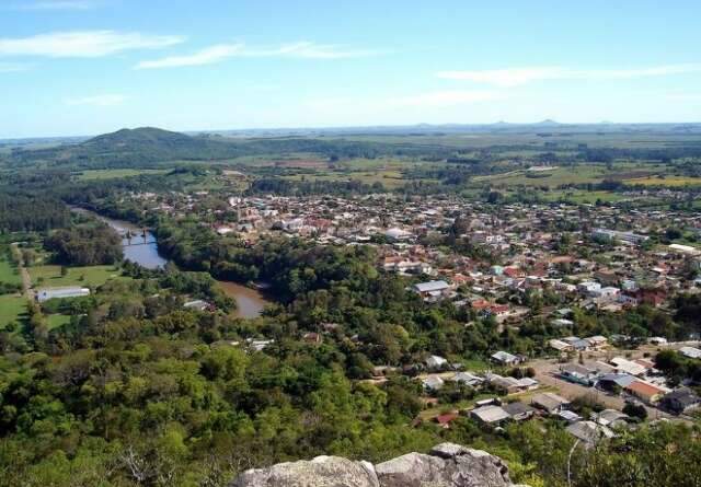 Uso irregular de verba da inf&acirc;ncia gera multa a ex-prefeito e den&uacute;ncia ao MP