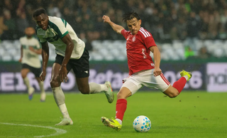 Internacional busca empate no fim contra o Coritiba pelo Brasileir&atilde;o