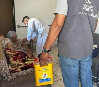 Sesau realiza 4,6 mil atendimentos domiciliares ao ano; saiba como solicitar