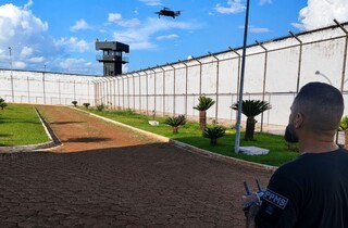 Drones entram na rotina de pres&iacute;dio para ca&ccedil;ar celulares e drogas em Dourados