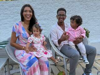 Gravidez inesperada n&atilde;o fez Elisa desistir do sonho de adotar