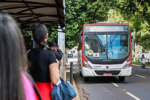 Levantamento aponta que campo-grandense perde 44 dias por ano no &ocirc;nibus