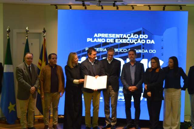 &ldquo;N&atilde;o desista&rdquo;, insiste Riedel sobre ideia de terceirizar Sa&uacute;de