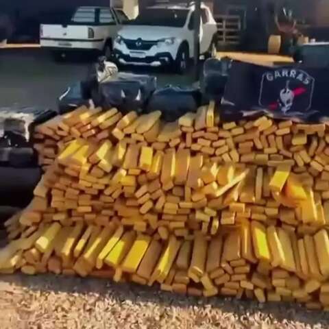 Carga de algod&atilde;o &eacute; apreendida com 3,9 toneladas de maconha na BR-163