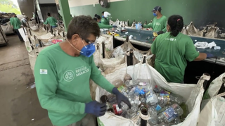Projeto inédito prevê pagar créditos de carbono a catadores neste semestre Projeto inédito prevê pagar créditos de carbono a catadores neste semestre