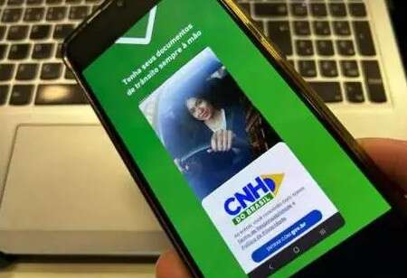 Senado aprova renova&ccedil;&atilde;o autom&aacute;tica da CNH, mas mant&eacute;m exame m&eacute;dico