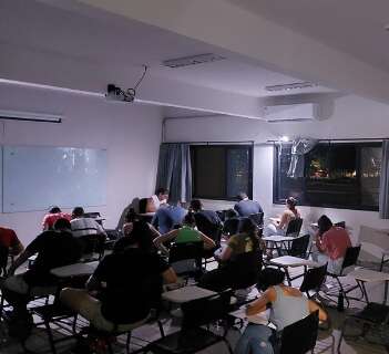 Alems usa m&eacute;dia de notas para rebater pedidos de anula&ccedil;&atilde;o de concurso
