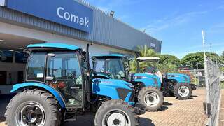 Juros altos e cautela freiam mercado de máquinas agrícolas em MS Juros altos e cautela freiam mercado de máquinas agrícolas em MS
