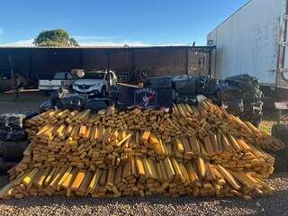 Carga de algod&atilde;o &eacute; apreendida com 3,9 toneladas de maconha na BR-163