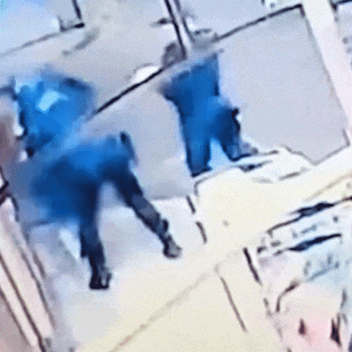 Juiz revoga pris&atilde;o de PMs denunciados por torturar e matar rapaz em abordagem