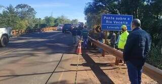 Retirada de carreta no Rio Vacaria voltar&aacute; a interditar BR-163 nesta quinta