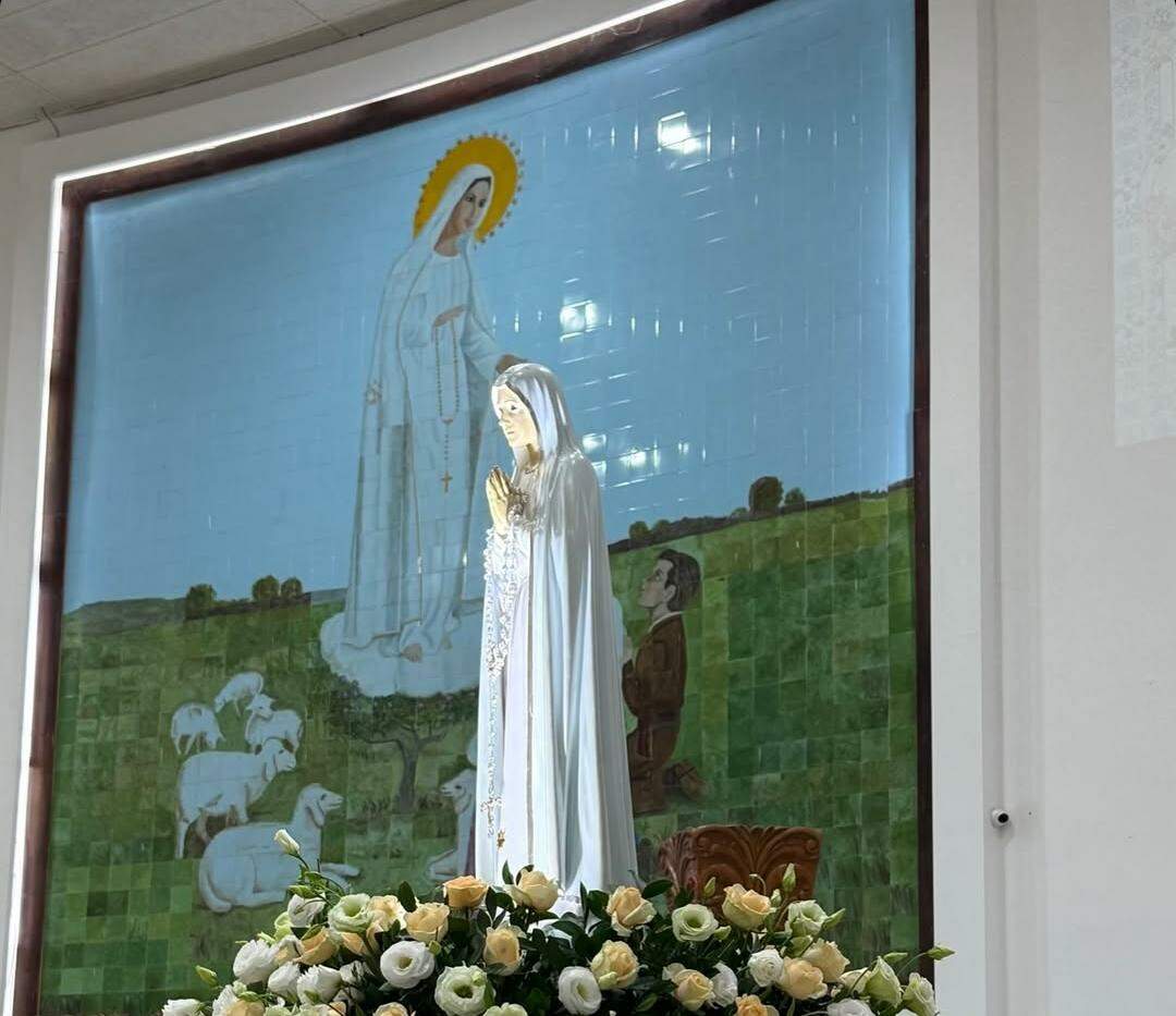 Procissão luminosa e missa marcam Dia de Nossa Senhora de Fátima
