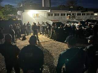 Opera&ccedil;&atilde;o que mira grupo criminoso tem tiros contra policiais e 5 presos