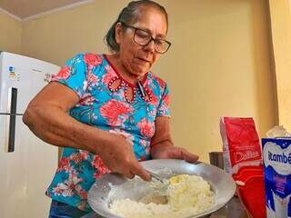 Entre tortilhas e puchero, culin&aacute;ria aproxima paraguaios de casa