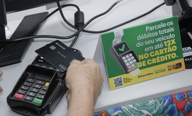 Motoristas de MS j&aacute; podem parcelar CNH sem sair de casa