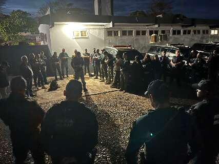 Opera&ccedil;&atilde;o contra grupo criminoso tem tiros contra policiais e 5 presos