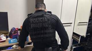 Funcionários de aeroporto são presos por ajudarem a escoar cocaína de MS para SP Funcionários de aeroporto são presos por ajudarem a escoar cocaína de MS para SP