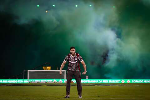 Fluminense vence S&atilde;o Paulo em noite de apresenta&ccedil;&atilde;o de Hulk