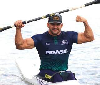 Fernando Rufino conquista ouro na Copa do Mundo de paracanoagem