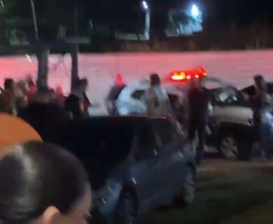 Policial civil &eacute; preso ap&oacute;s atirar em festa sertaneja nos Altos da Afonso Pena