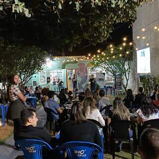 Festival leva debates sobre IA, morcegos e sa&uacute;de para bares