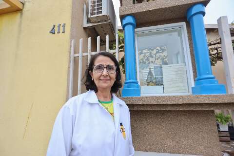 Maria pagou promessa e fez orat&oacute;rio para Nossa Senhora no muro de casa