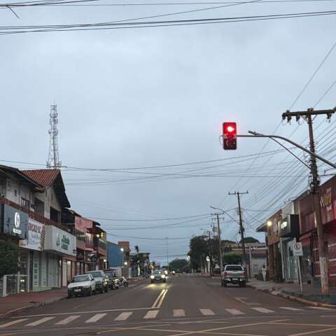 MS entra em alerta para ventos fortes, chuva intensa e queda de granizo