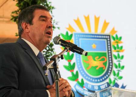 Riedel relata preocupa&ccedil;&atilde;o de prefeitos com pisos e impacto nas contas municipais