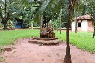 Apesar de peso histórico, Avenida Guaicurus "sofre" com invasão e descuido Apesar de peso histórico, Avenida Guaicurus "sofre" com invasão e descuido