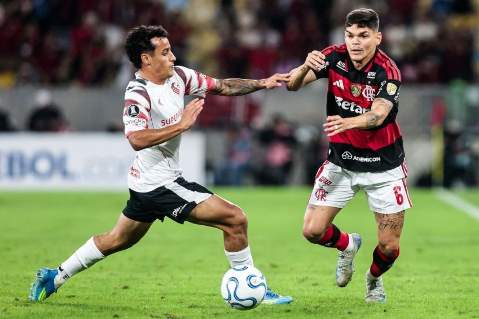 Flamengo avan&ccedil;a &agrave;s oitavas e Palmeiras perde lideran&ccedil;a em casa