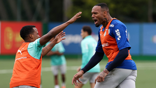 Flamengo e Palmeiras defendem lideran&ccedil;a de grupos na Libertadores