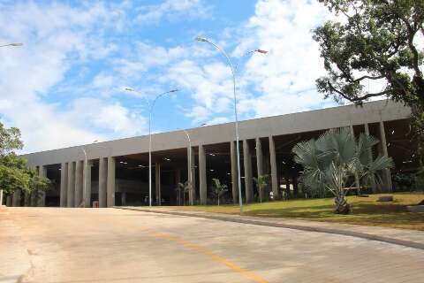 Assembleia Legislativa inaugura estacionamento vertical de R$ 38 milh&otilde;es 