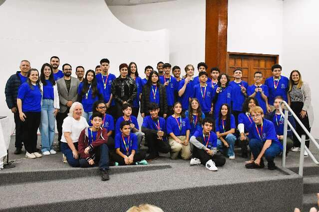 Alunos da rede municipal levam 35 medalhas em olimp&iacute;ada de matem&aacute;tica