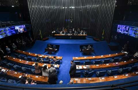Congresso atende prefeitos e libera recursos para munic&iacute;pios inadimplentes