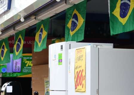 Copa, Festa Junina e namorados colocam com&eacute;rcio em clima de virada nas vendas