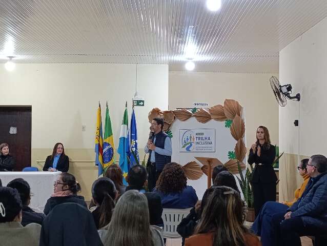 Estado lan&ccedil;a programa para inserir pessoas com defici&ecirc;ncia em trabalhos formais