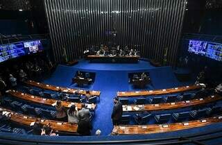 Congresso atende prefeitos e libera recursos para municípios inadimplentes Congresso atende prefeitos e libera recursos para municípios inadimplentes