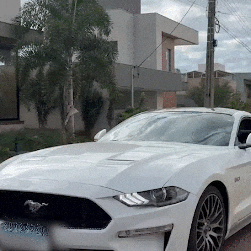 PF sai de condom&iacute;nio levando Mustang de meio milh&atilde;o durante a&ccedil;&atilde;o contra fraude