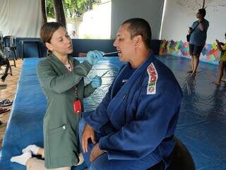 Pesquisa busca na saliva sinais que podem ajudar no diagnóstico do autismo Pesquisa busca na saliva sinais que podem ajudar no diagnóstico do autismo