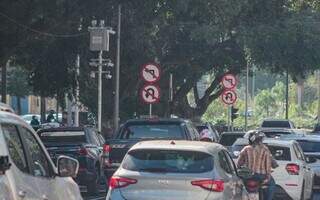Mesmo ve&iacute;culo aparece 28 vezes em lista com 10 dias de multas na Capital 